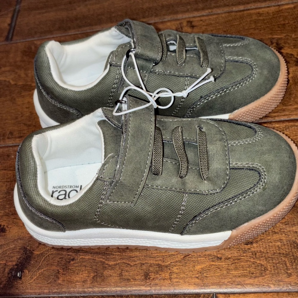 Olive Kids Sneakers with Velcro Straps - Picture 3 of 6